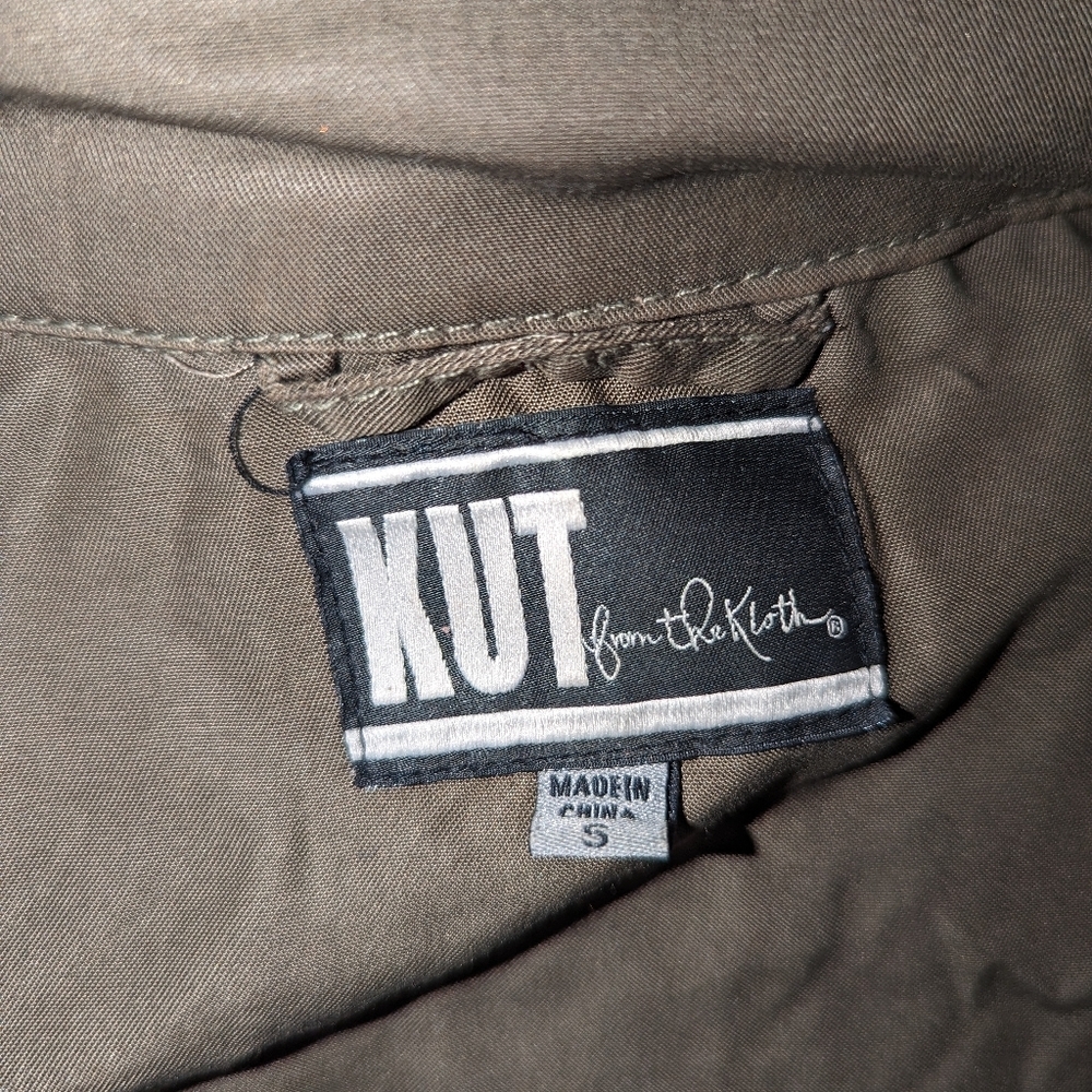 Best Spring Jacket Ever - image 3